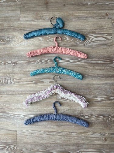 Vintage 1970 s coathangers - x, 1970's
